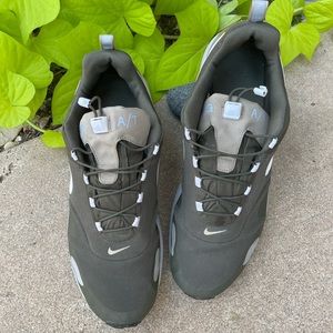 Nike Air Mens Running Shoes. size US 14.